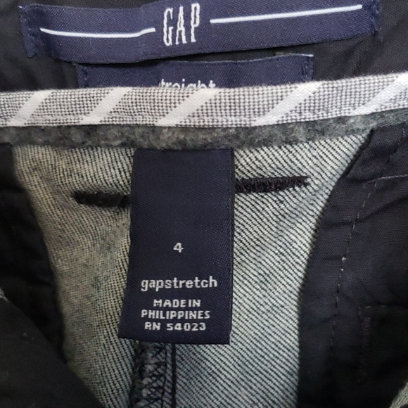 Jeans by the gap - Picture 2 of 3